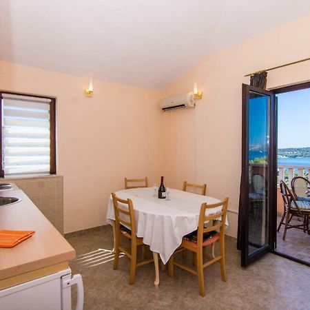 Apartmani Buzuk Trogir Exterior photo